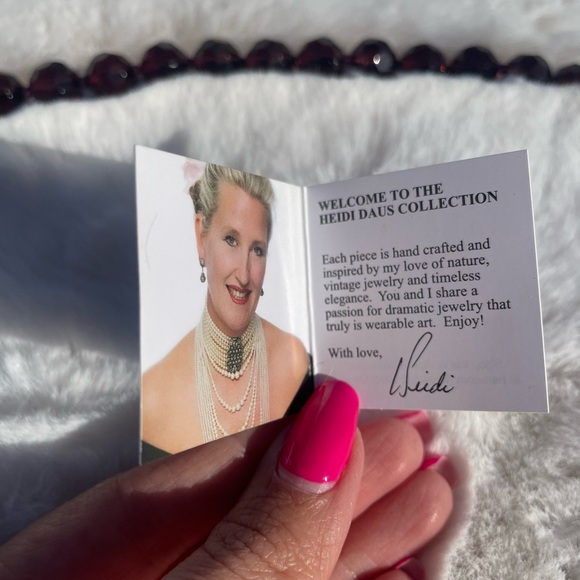 HEIDI DAUS "Captivating Coil" Crystal Beaded Toggle Serpent Necklace NWOT - Picture 3 of 8